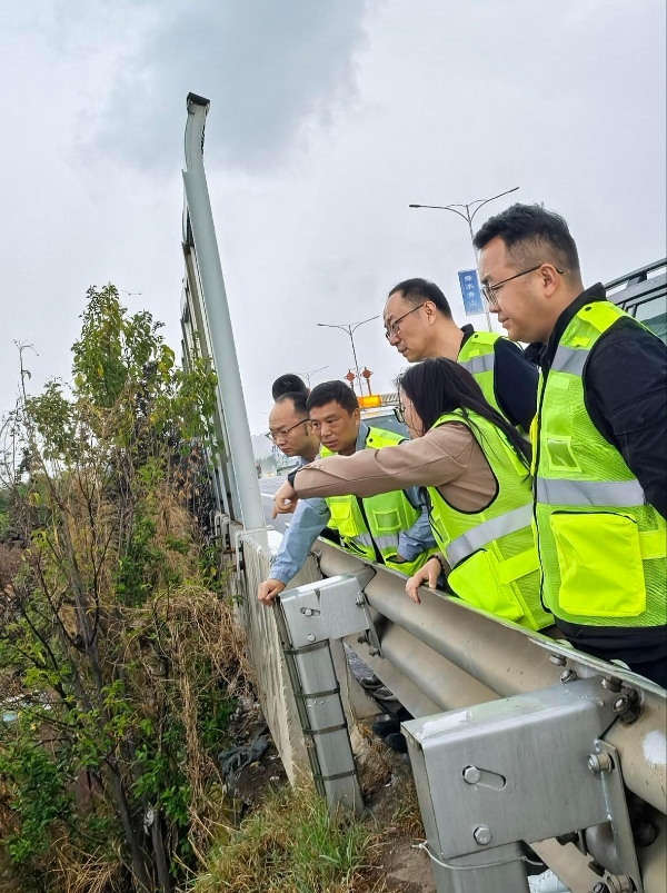 檢查現(xiàn)場2